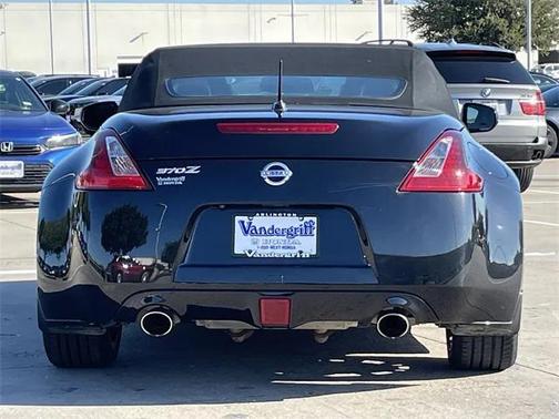 2018 Nissan 370Z Touring
