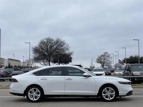 2025 Honda Accord LX 1.5T