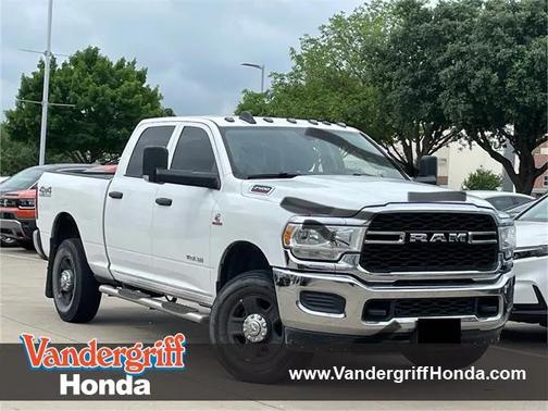 2020 RAM 2500 Tradesman Crew Cab 4X4 6'4' Box