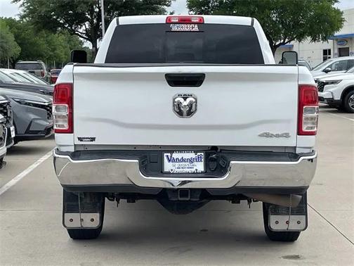 2020 RAM 2500 Tradesman Crew Cab 4X4 6'4' Box