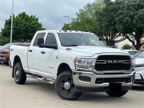 2020 RAM 2500 Tradesman Crew Cab 4X4 6'4' Box
