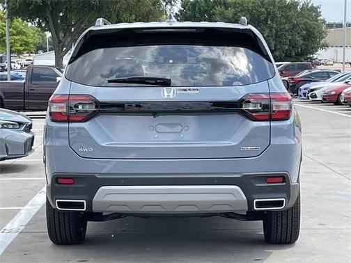 2025 Honda Pilot Touring 8-Passenger