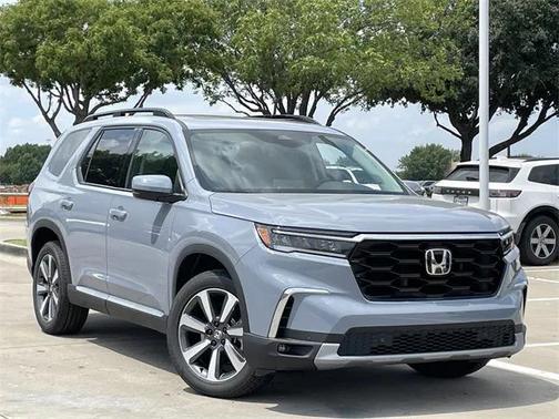 2025 Honda Pilot Touring 8-Passenger