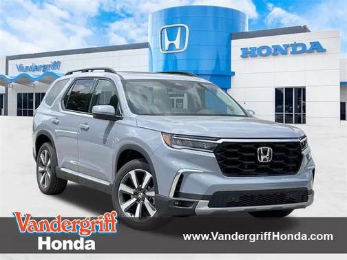 2025 Honda Pilot Touring 8-Passenger