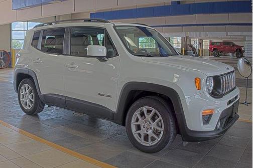Alpine White Clearcoat 2019 Jeep Renegade Latitude