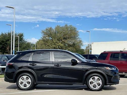 Crystal Black Pearl 2024 Honda HR-V LX