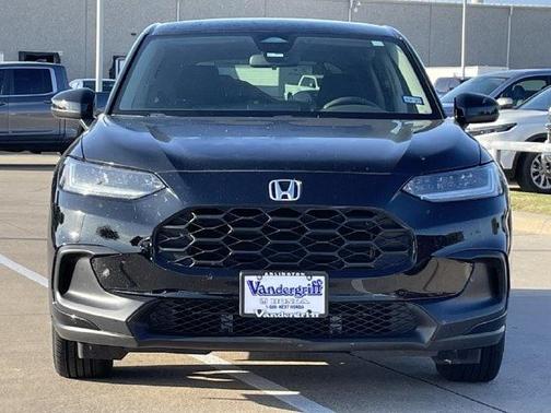 Crystal Black Pearl 2024 Honda HR-V LX