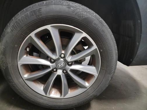 2017 Hyundai SANTA FE SE