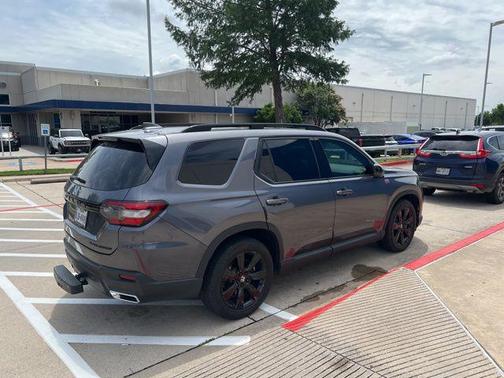 Modern Steel 2025 Honda Pilot Black Edition