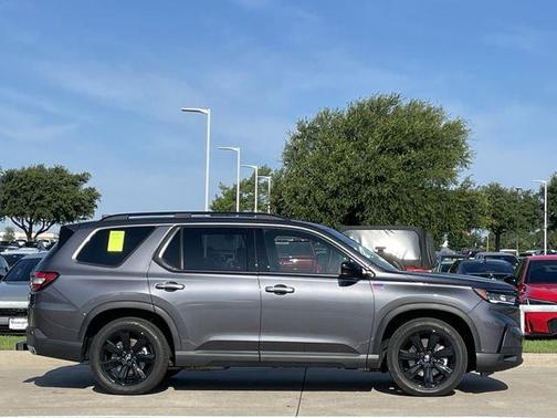 Modern Steel 2025 Honda Pilot Black Edition