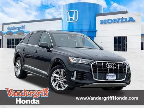 2022 Audi Q7 55 Premium Plus