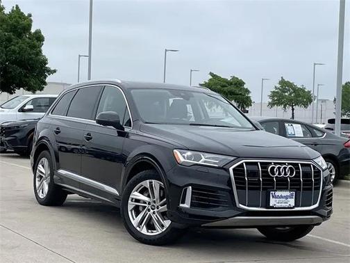 2022 Audi Q7 55 Premium Plus