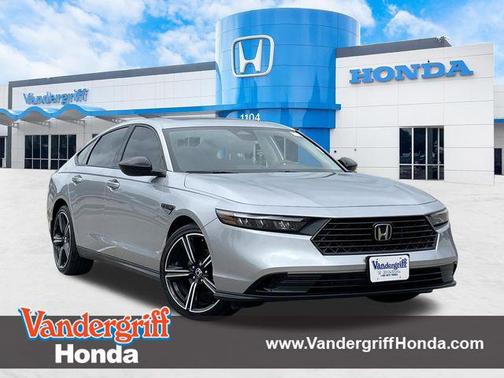 Solar Silver 2026 Honda Accord SE