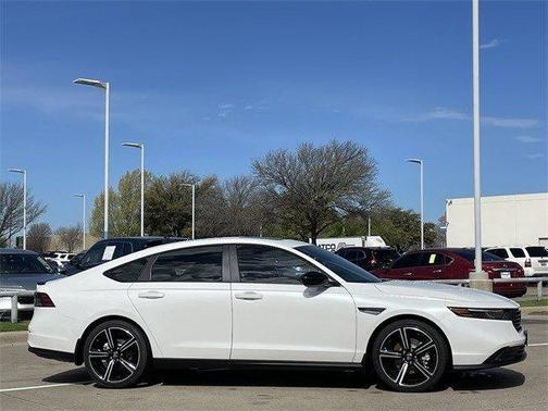 Platinum White Pearl 2026 Honda Accord Hybrid Sport