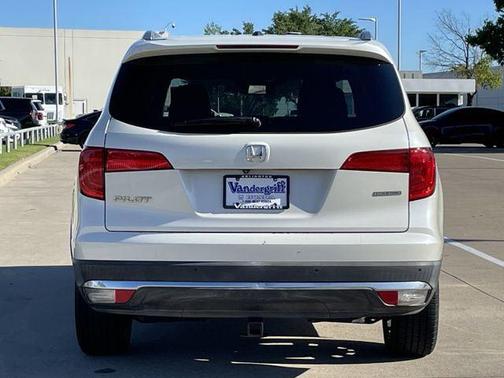 White Diamond Pearl 2016 Honda Pilot Touring