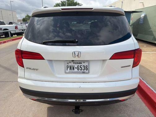 White Diamond Pearl 2016 Honda Pilot Touring