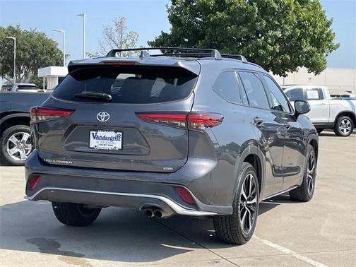 2022 Toyota Highlander XSE