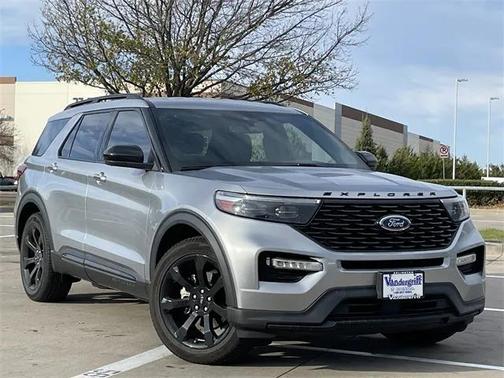 2022 Ford Explorer ST-Line