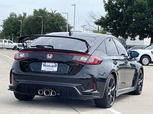 Crystal Black Pearl 2025 Honda Civic Type R