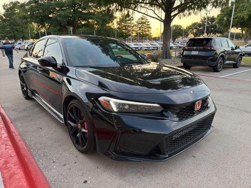 Crystal Black Pearl 2025 Honda Civic Type R