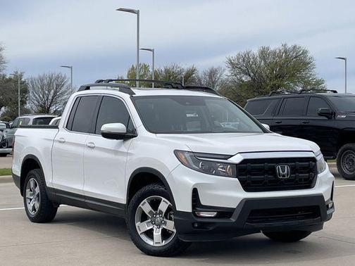 Platinum White Pearl 2025 Honda Ridgeline RTL