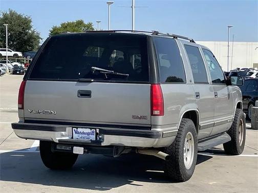 1999 GMC Yukon SLT