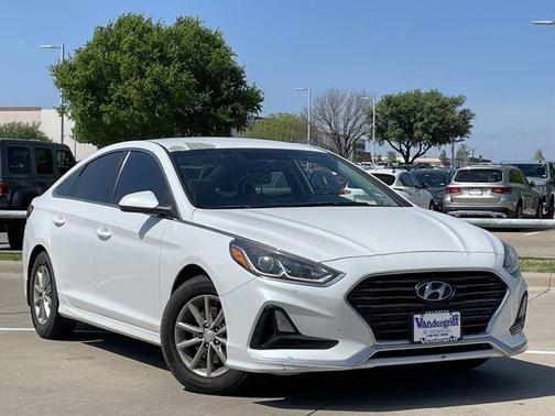 Quartz White Pearl 2019 Hyundai SONATA SE