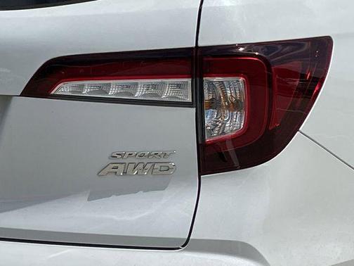 Platinum White Pearl 2022 Honda Pilot AWD Sport