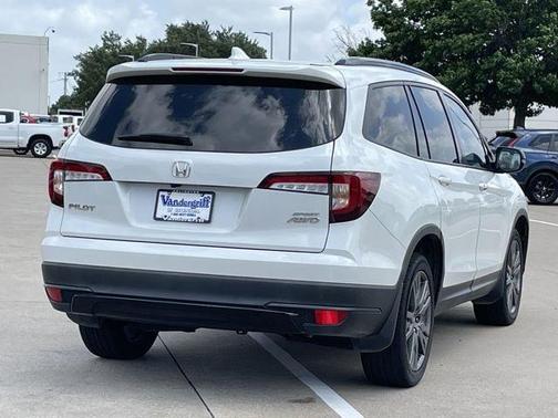 Platinum White Pearl 2022 Honda Pilot AWD Sport