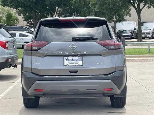 2022 Nissan Rogue SV