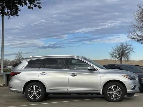 2017 INFINITI QX60 Base