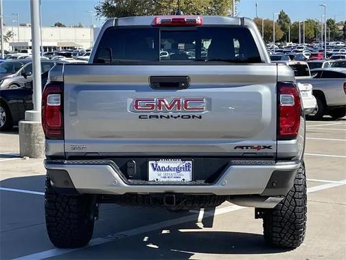 2024 GMC Canyon AT4X