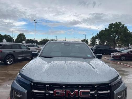 2024 GMC Canyon AT4X