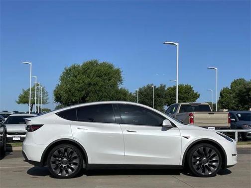 2022 Tesla Model Y Long Range Dual Motor All-Wheel Drive