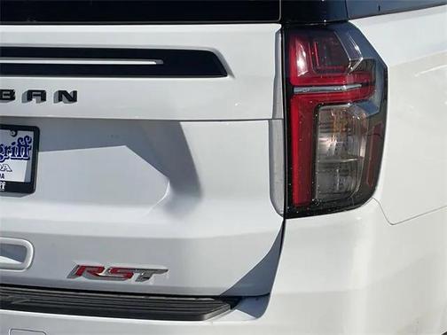 2024 Chevrolet Suburban RST