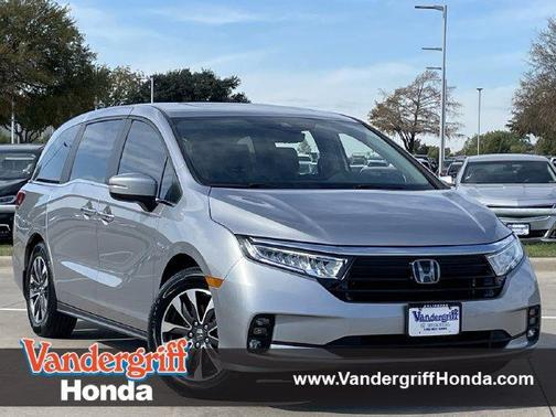 Lunar Silver Metallic 2024 Honda Odyssey EX-L