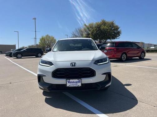 2025 Honda HR-V 2WD Sport