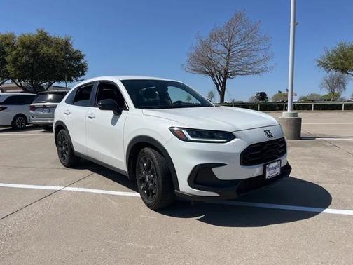 2025 Honda HR-V 2WD Sport