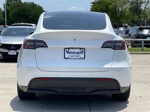 2022 Tesla Model Y Long Range Dual Motor All-Wheel Drive
