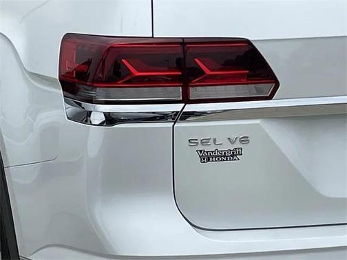 2022 Volkswagen Atlas 3.6L SEL Premium
