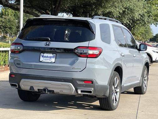 Gray 2025 Honda Pilot Touring 8-Passenger