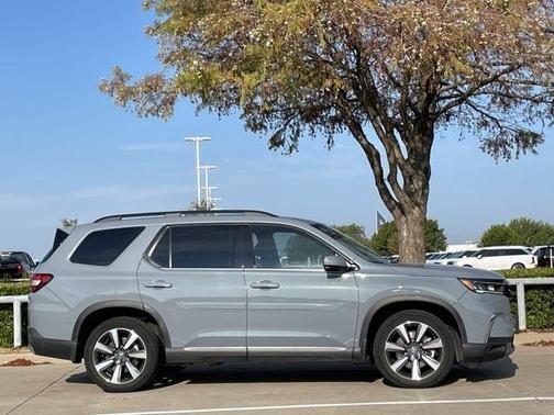 Gray 2025 Honda Pilot Touring 8-Passenger