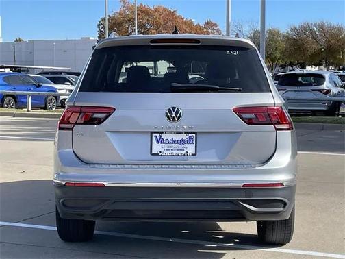 2022 Volkswagen Tiguan 2.0T SE