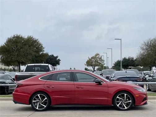 2022 Hyundai SONATA SEL Plus