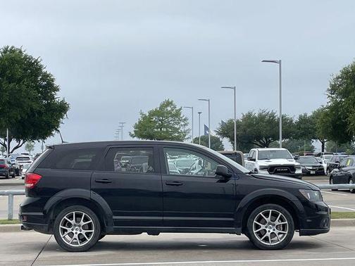 Pitch Black 2019 Dodge Journey GT