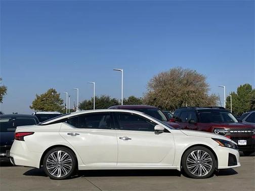 2024 Nissan Altima 2.5 SL
