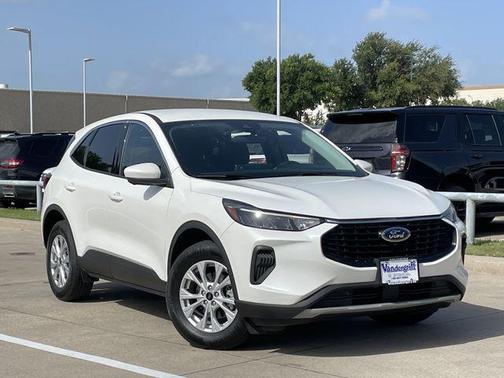 Star White Metallic Tri-Coat 2023 Ford Escape Active