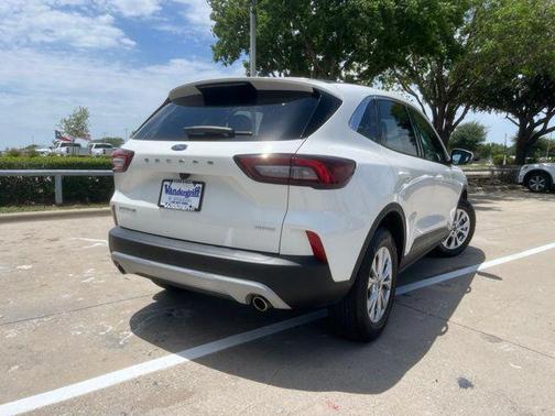 Star White Metallic Tri-Coat 2023 Ford Escape Active