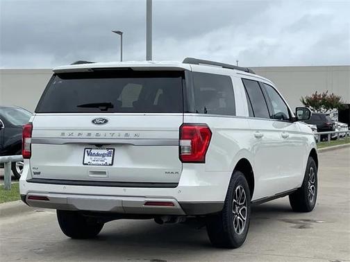2022 Ford Expedition Max XLT