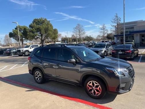 2023 Subaru Forester Premium